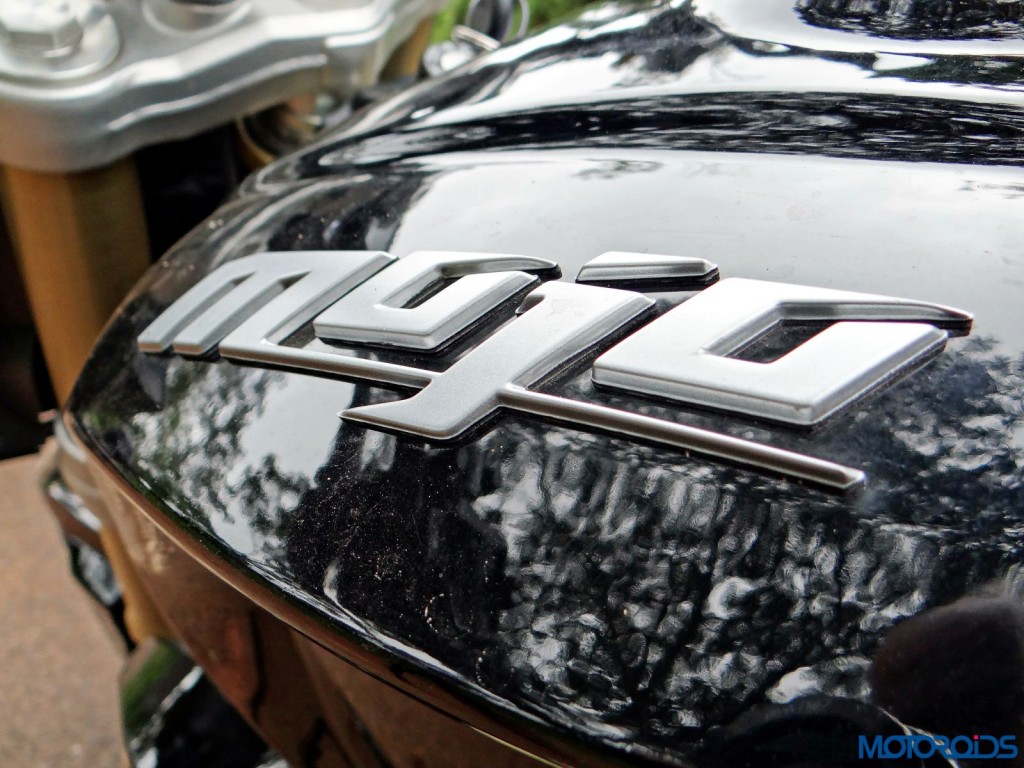 Mahindra Mojo - First Ride Review - Details (8)