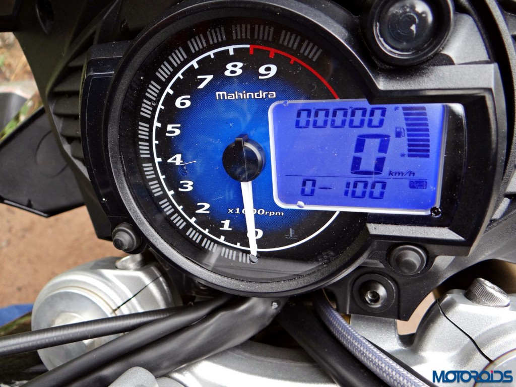 Mahindra Mojo - First Ride Review - Details - Instrument Cluster (1)