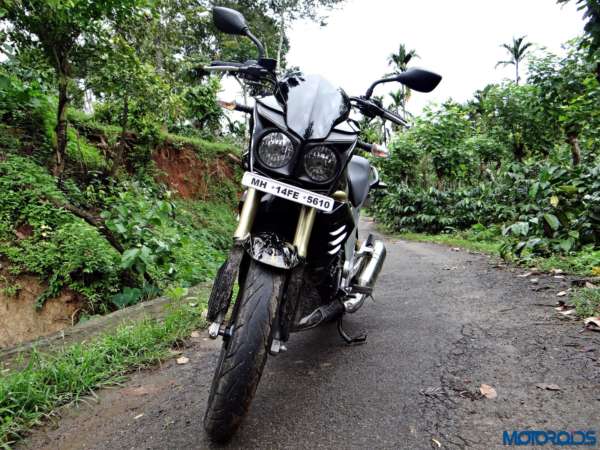 Mahindra Mojo - First Ride Review - Still Shots (13)