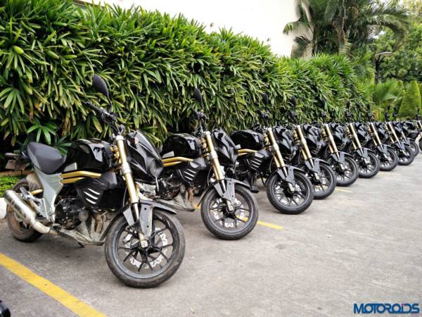 Mahindra Mojo - First Ride Review - Still Shots (23)