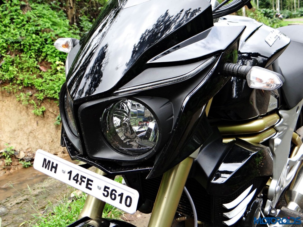 Mahindra Mojo - First Ride Review - Still Shots (8)