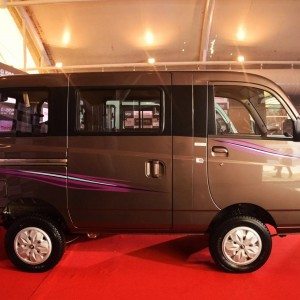 Mahindra Supro