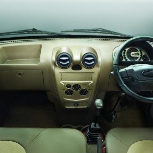 Mahindra Supro maxitruck interiors Dash Board