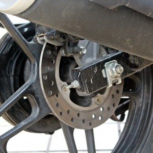 New  Hero Xtreme Sport Review Brakes