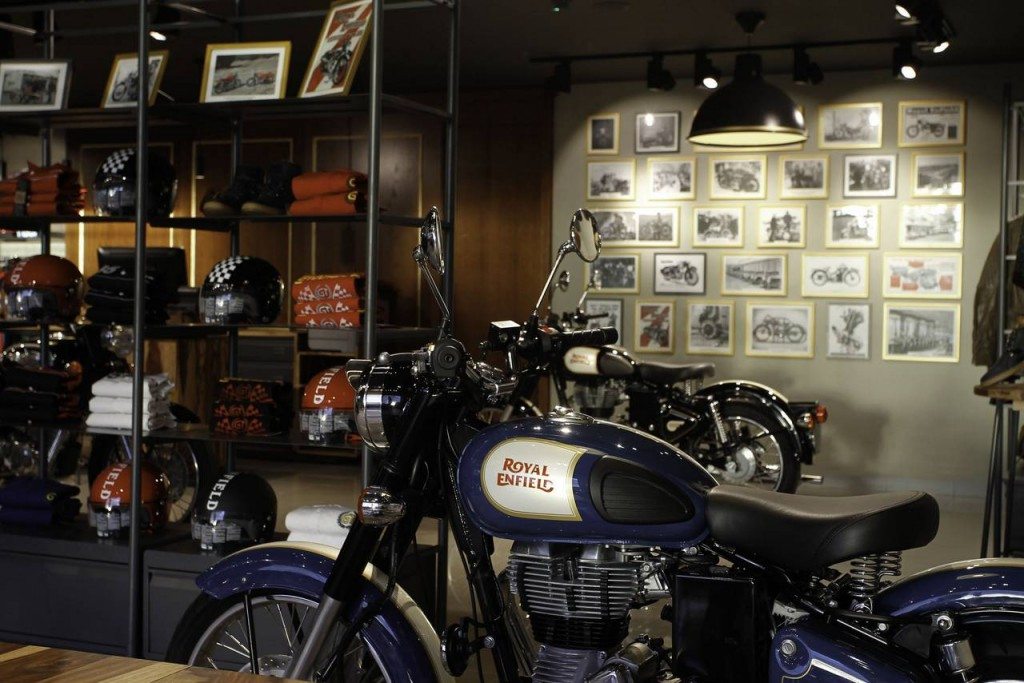 New Royal Enfield Showroom Madrid and Paris (6)