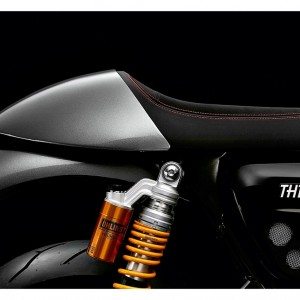 Thruxton R Detail Seat Stitching Mudguard