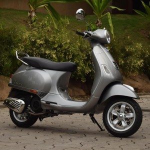 Vespa VXL