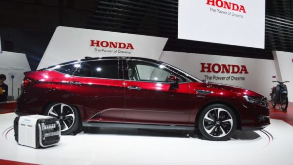 honda-clarity-fuel-cell-054-1