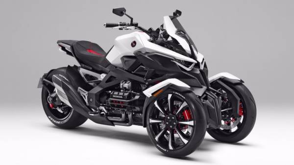 honda neowing three wheeled motorcycle