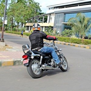 Bajaj Avenger  Cruise Action Shots