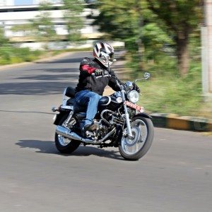 Bajaj Avenger  Cruise Action Shots
