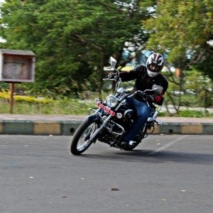 Bajaj Avenger  Cruise Action Shots