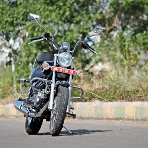 Bajaj Avenger  Cruise Still Shots