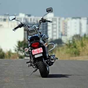 Bajaj Avenger  Cruise Still Shots