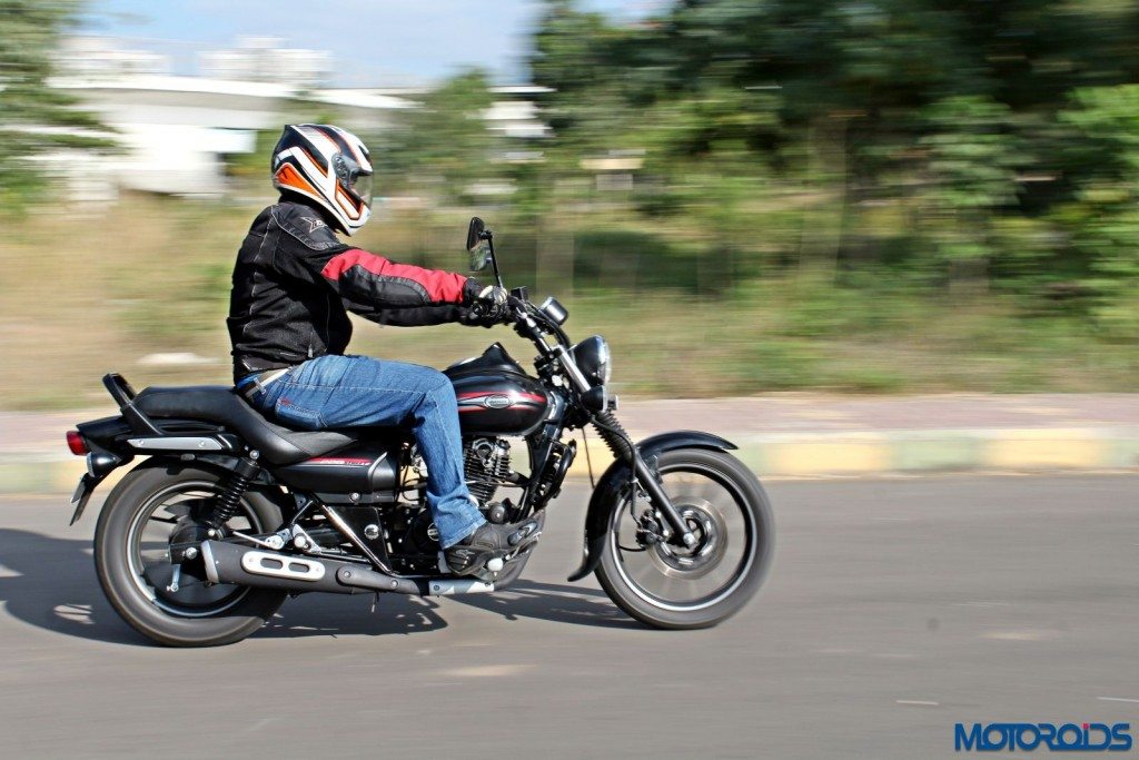 2015 Bajaj Avenger 220 Street - Action Shots (39)