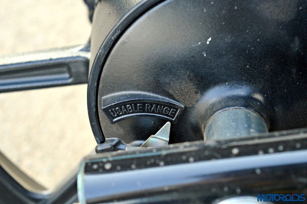 2015 Bajaj Avenger 220 Street - Detail Shots - Rear Brake