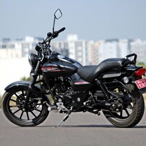 Bajaj Avenger  Street Still Shots