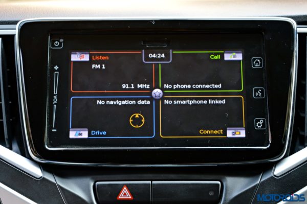 2015 Maruti Suzuki Baleno Carplay system