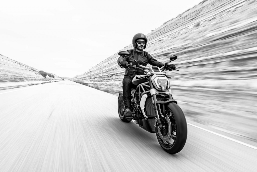 2016 Ducati XDiavel (7)