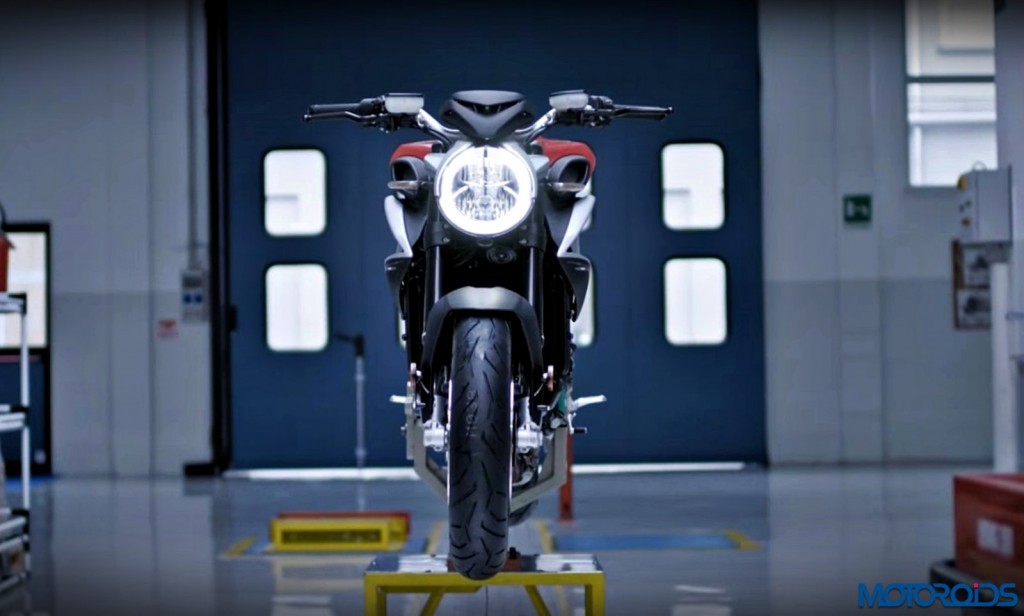 2016 MV Agusta Brutale 800 front