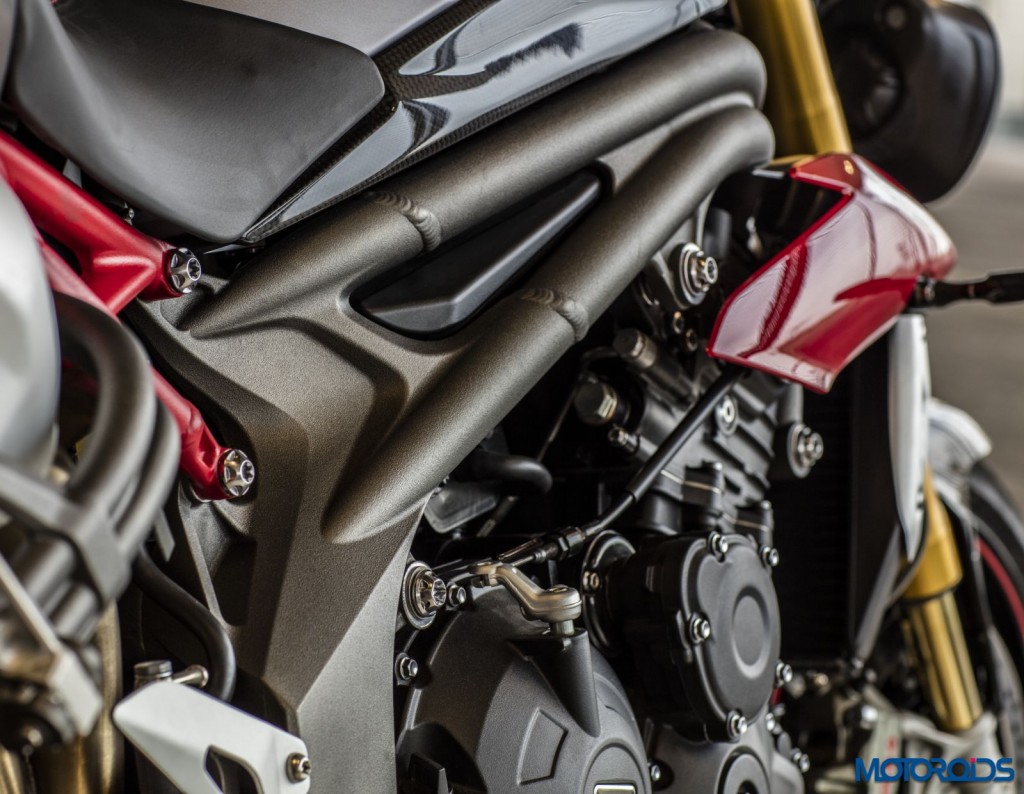 2016 Triumph Speed Triple Series - Official Images - 19 - Frame