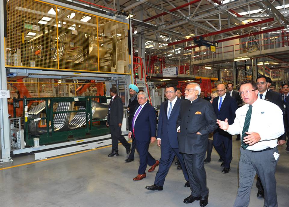 Narendra Modi visits Jaguar Land Rover plant in UK (3)