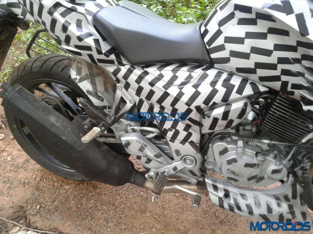 Upcoming TVS Apache 200 Spied Upclose (3)