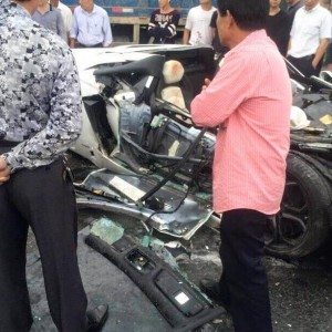 aventador crash side by global car wanted
