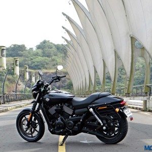 Harley Davidson Street  Dark Custom Review