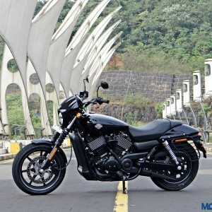 Harley Davidson Street  Dark Custom Review