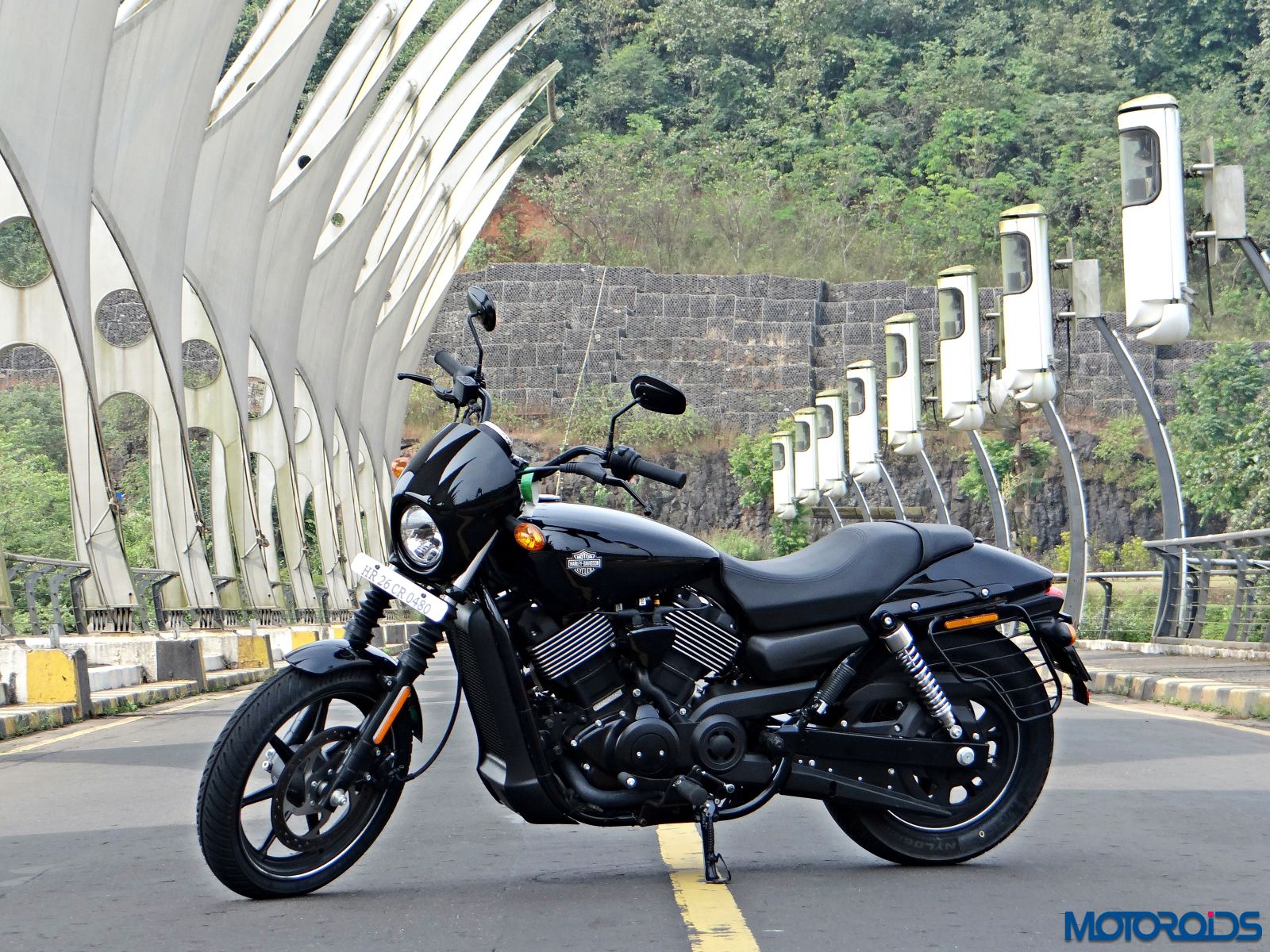 2016 Harley Davidson Street 750 Dark Custom Review (6)