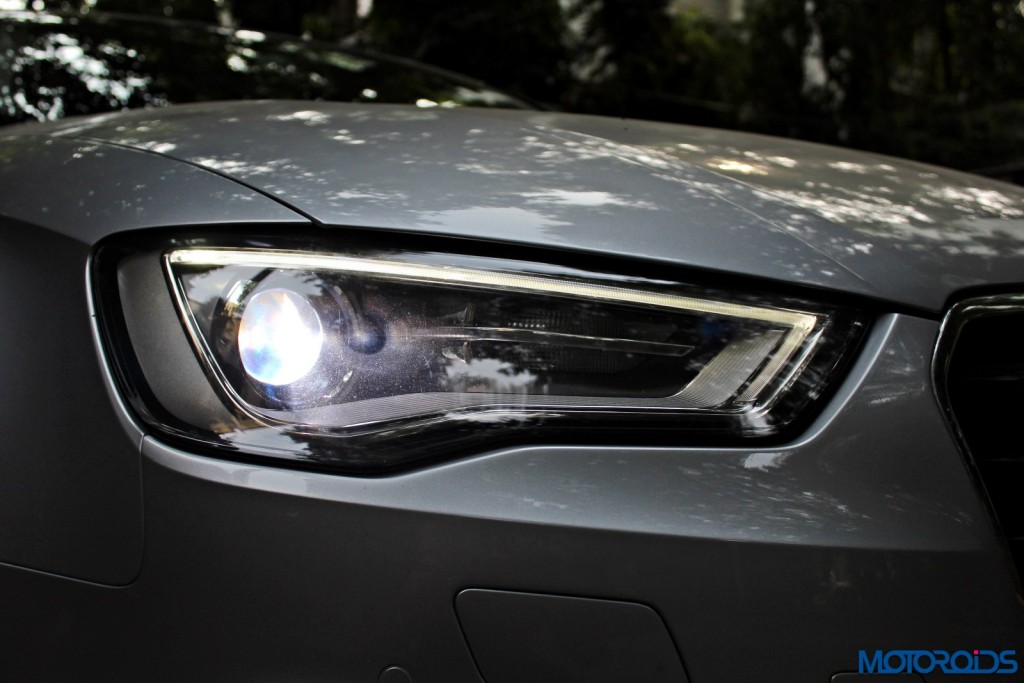 Audi A3 1.8 TFSI petrol headlamp (2)