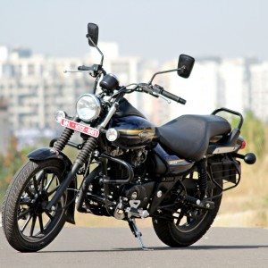 Bajaj Avenger Street