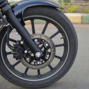 Bajaj Avenger Street  Front wheel