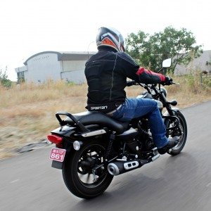 Bajaj Avenger Street  in action