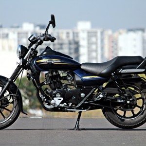 Bajaj Avenger Street  side profile l