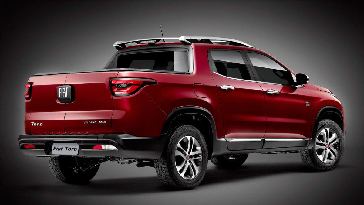 Fiat Toro rear end unveiled