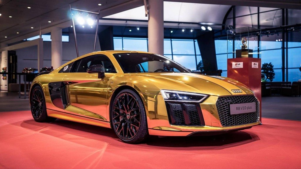 Gold Audi R8 V10 Plus (1)