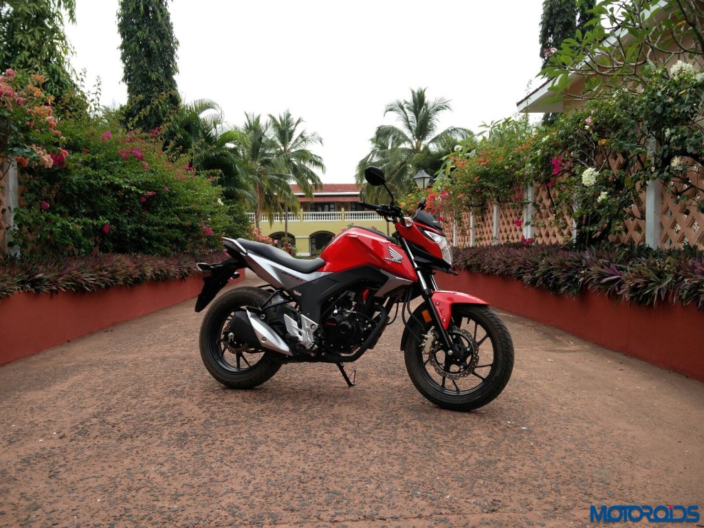 Side profile of the Honda CB Hornet 160R