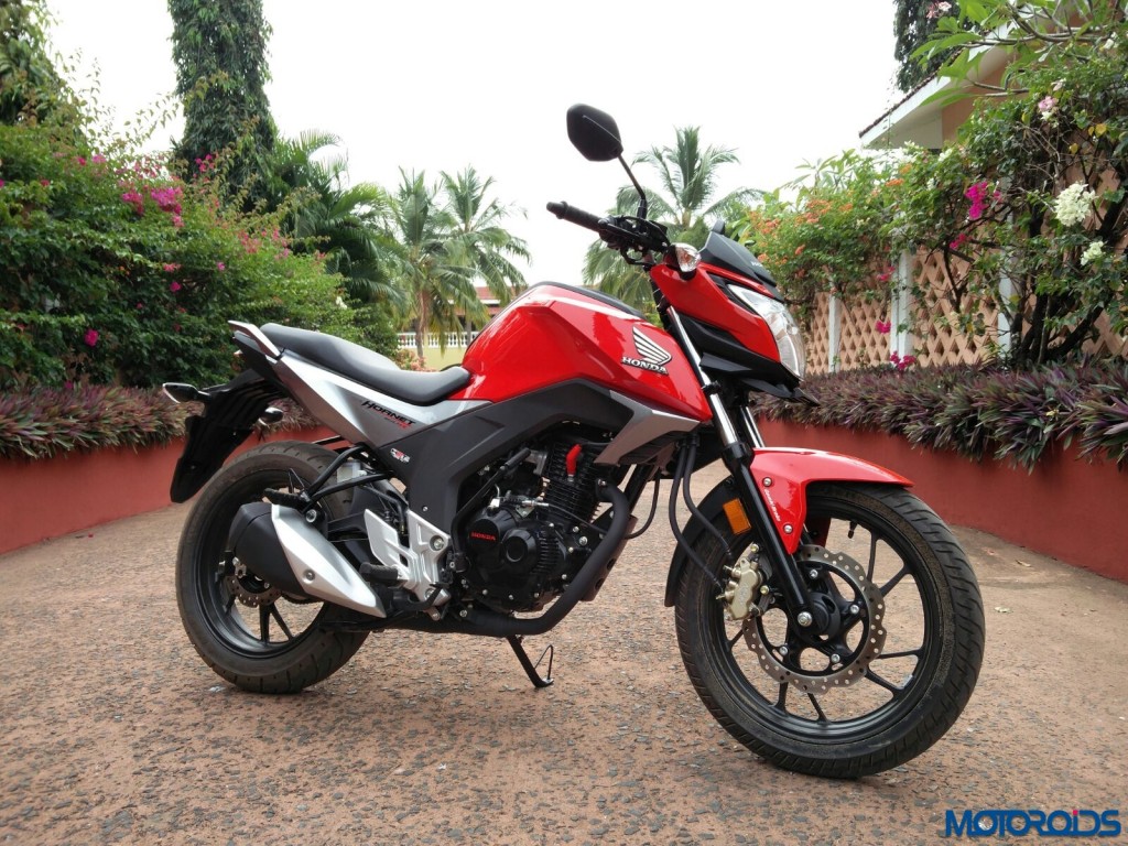 Honda CB Hornet 160R (2)