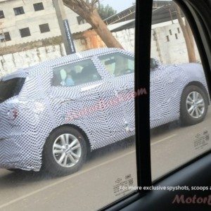 Mahindra Ssangyong Tivoli Spy Pic India Side