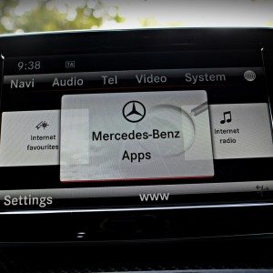 Mercedes AMG G Crazy Colour COMAND system screens