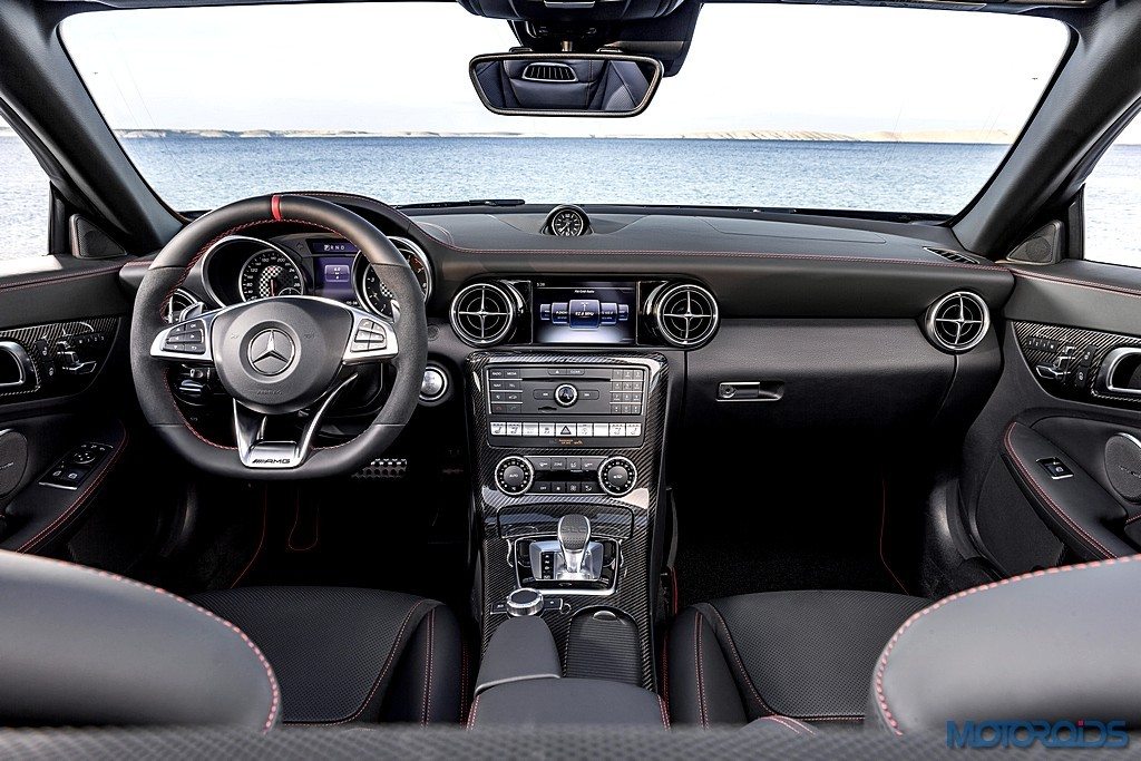 Mercedes-AMG SLC 43, Interieur, Leder Nappa exklusiv mit roter Ziernaht Mercedes-AMG SLC 43, interior, nappa leather with red topstiching