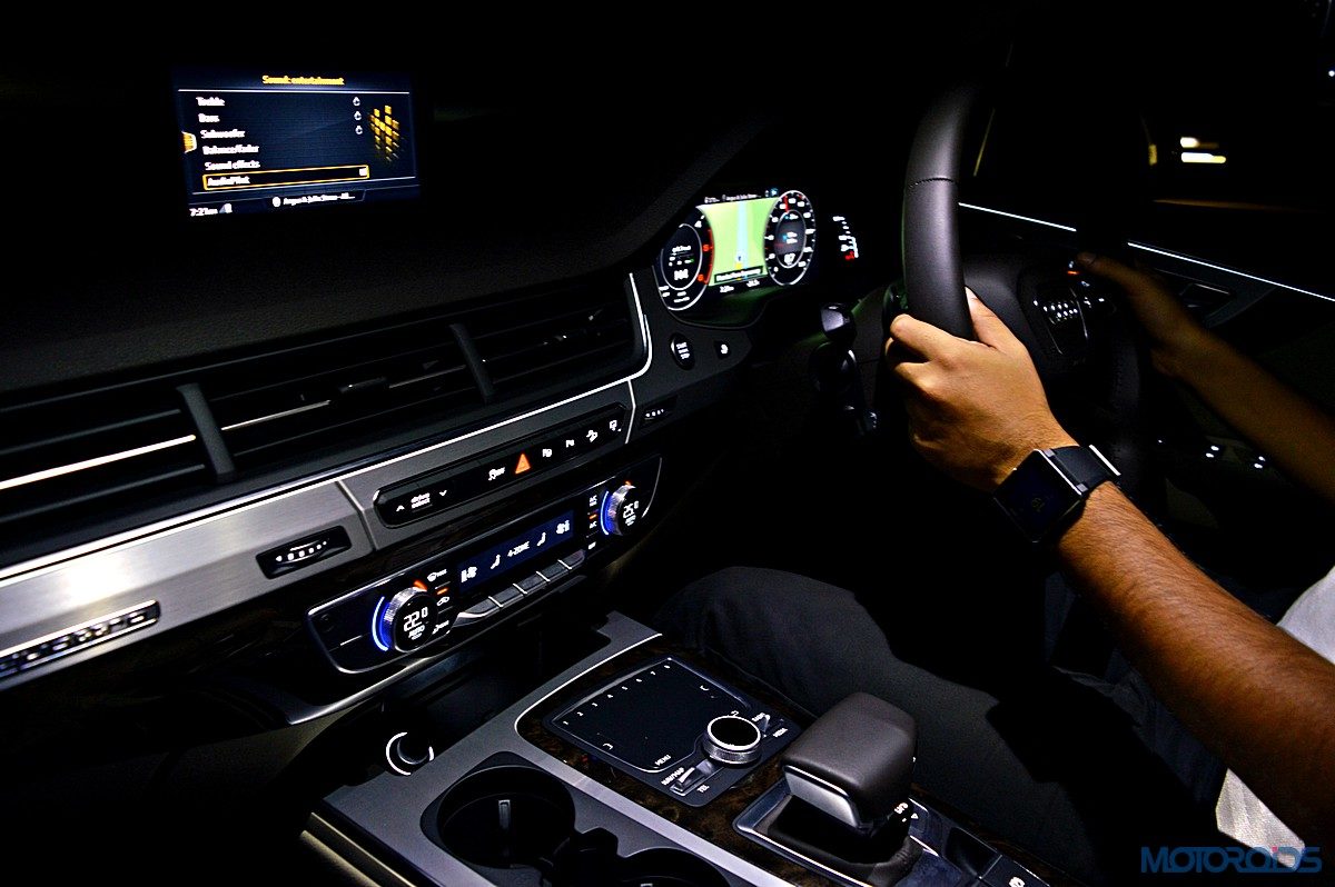 New Audi Q interior night