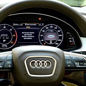 New Audi Q steering wheel