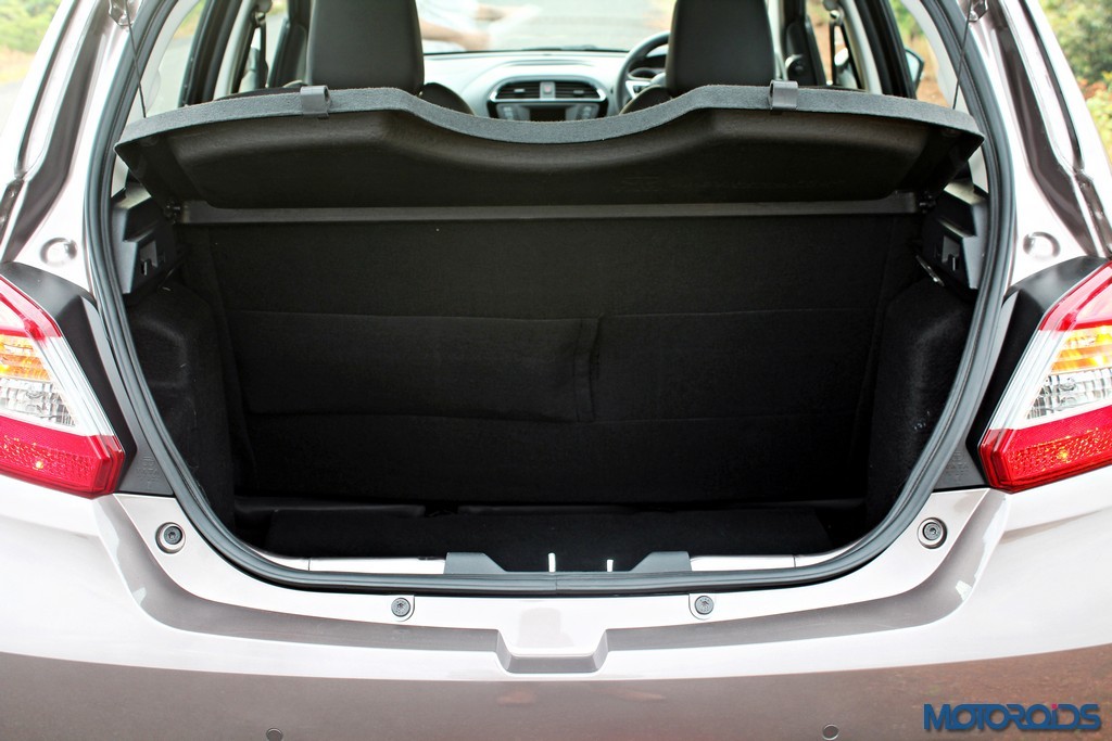 Tata Zica Boot Space (6)