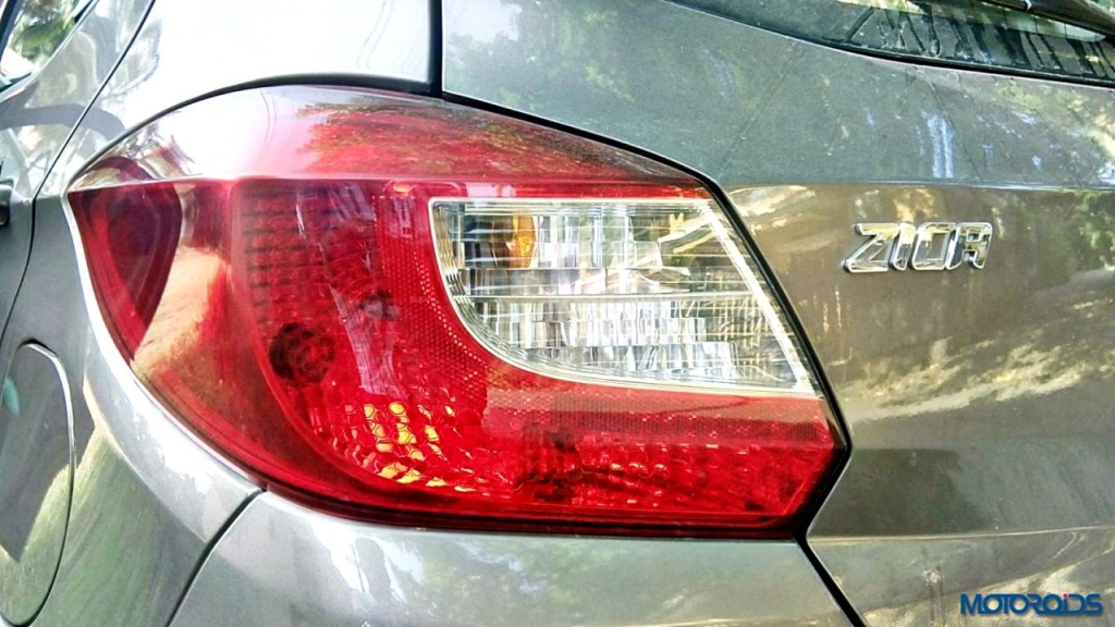 Tata Zica taiul lamp