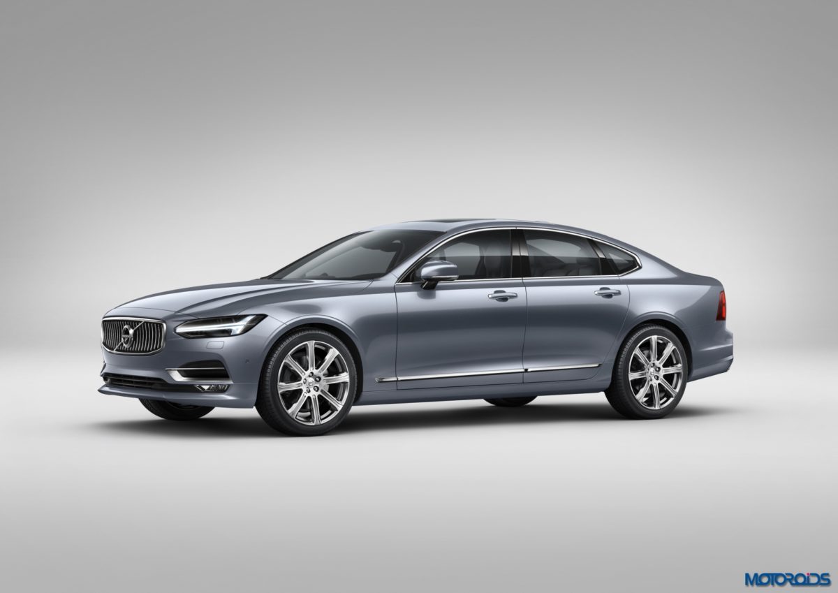 Volvo S exterior