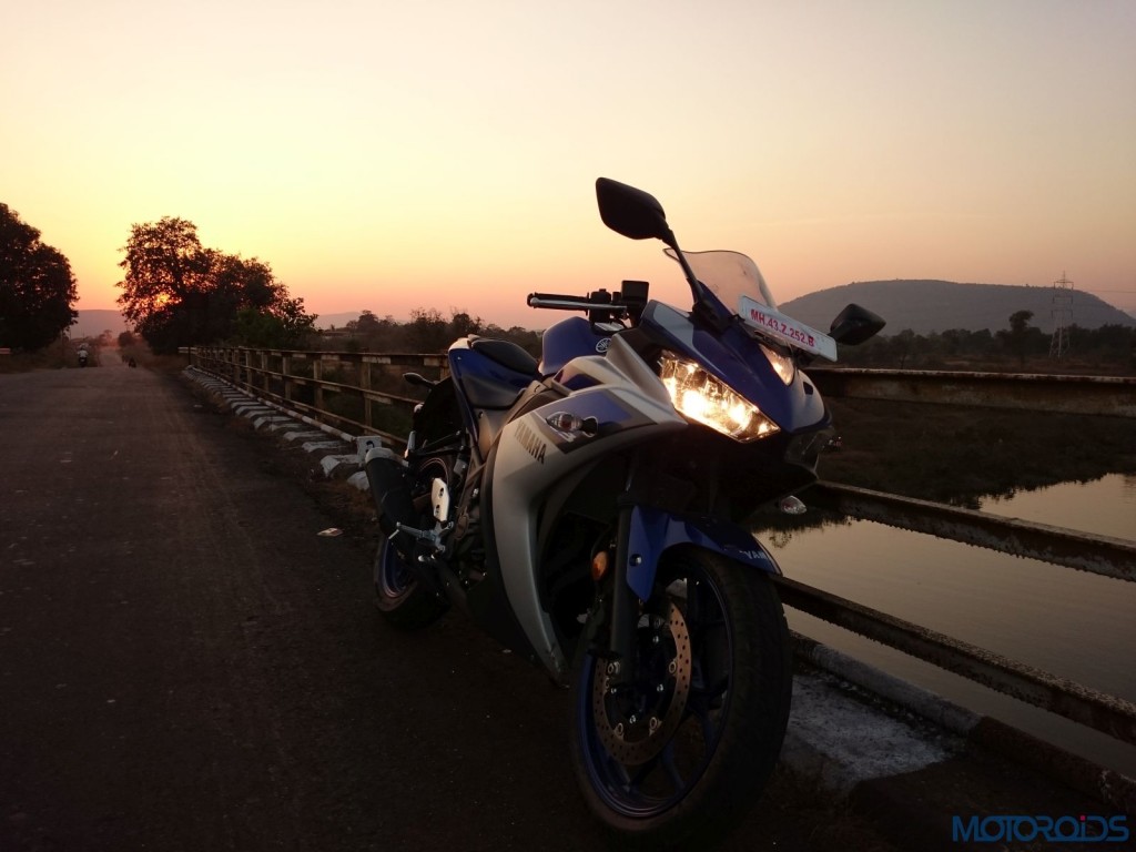 Yamaha R3 (1)