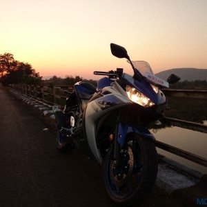 Yamaha R